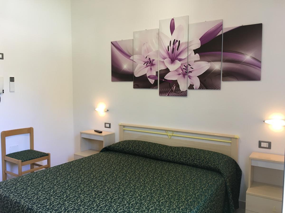 Hotel Barbarossa ポルト・アッズッロ エクステリア 写真